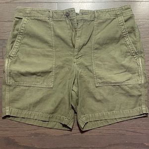 army green American Eagle relaxed cargo shorts, men’s 38